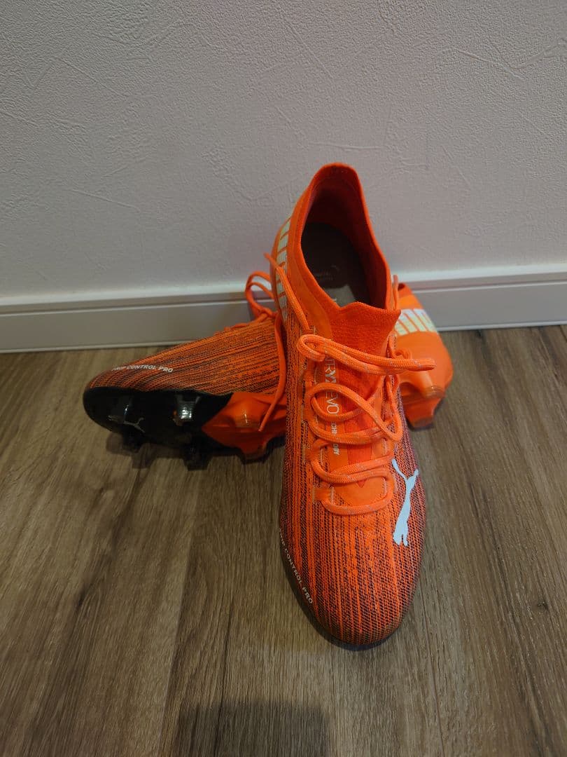 プーマ　ウルトラ　1.1 FG/AG 26.5cm