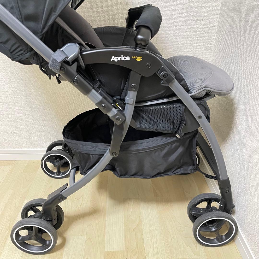 Aprica ラクーナ ソファー クッション グレー　アップリカ　エッグショック