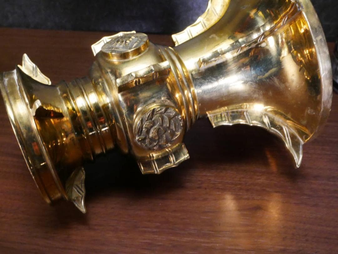 限定値下　収集品　国産真鍮仏具　花瓶　花立　セラミックコート付　4691