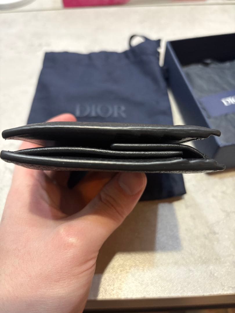 Dior ブラックレザー 二つ折り財布　メンズ