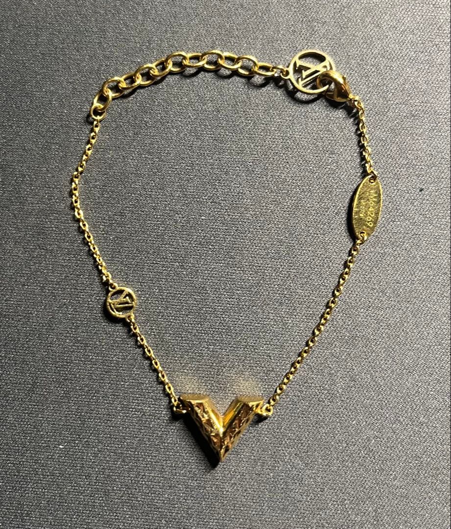 LOUIS VUITTON エセンシャルV ギヨーシュ M64269