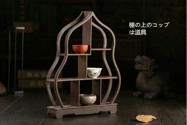 家の装飾、創意的な手羽先木博の古い棚の装飾品