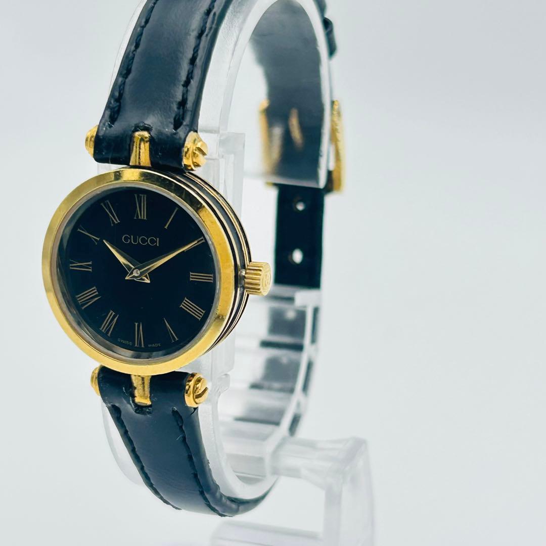GUCCI レディース 腕時計 ブラック/ゴールド