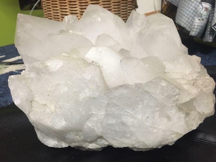17x14x17 cm 4 KILO‼️ 大きい‼️白い水晶のクラスター