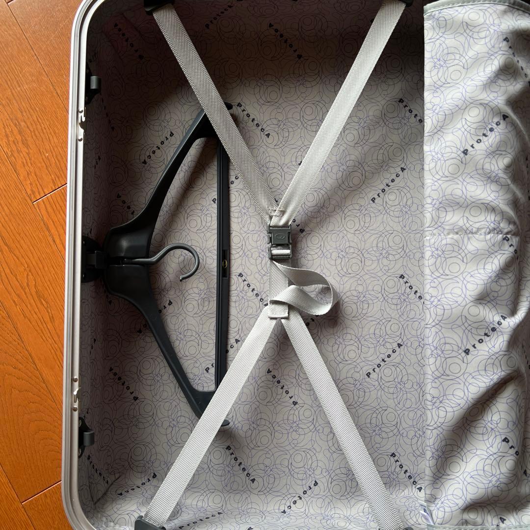 プロテカ　エキノックス　ライト　65L ダークレッド