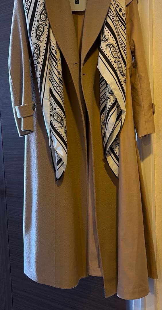 MaxMara WEEKEND ベージュ トレンチコート（ストールは参考品です）