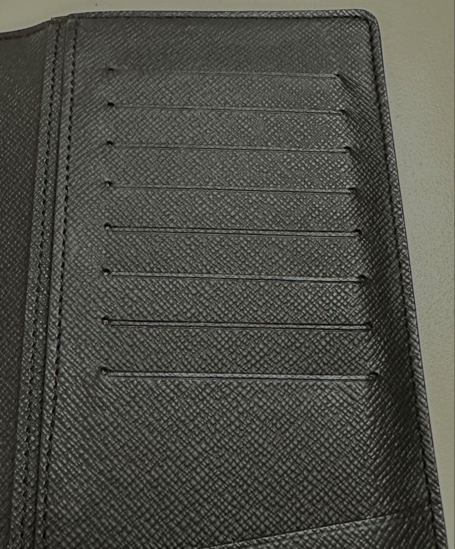 【新品未使用】⭐️値下げ中⭐️ ルイヴィトン 草間彌生 長財布 人気モデル ブラック