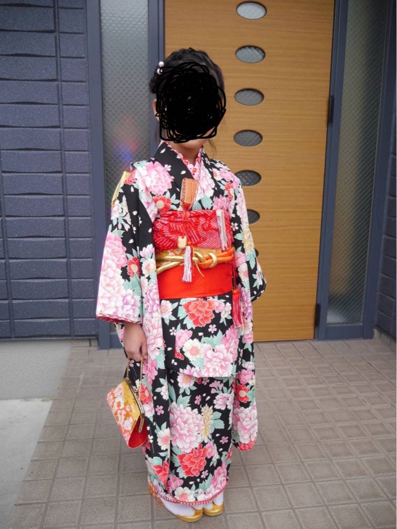 晴れ着‼️七五三用着物 黒とピンクの花柄