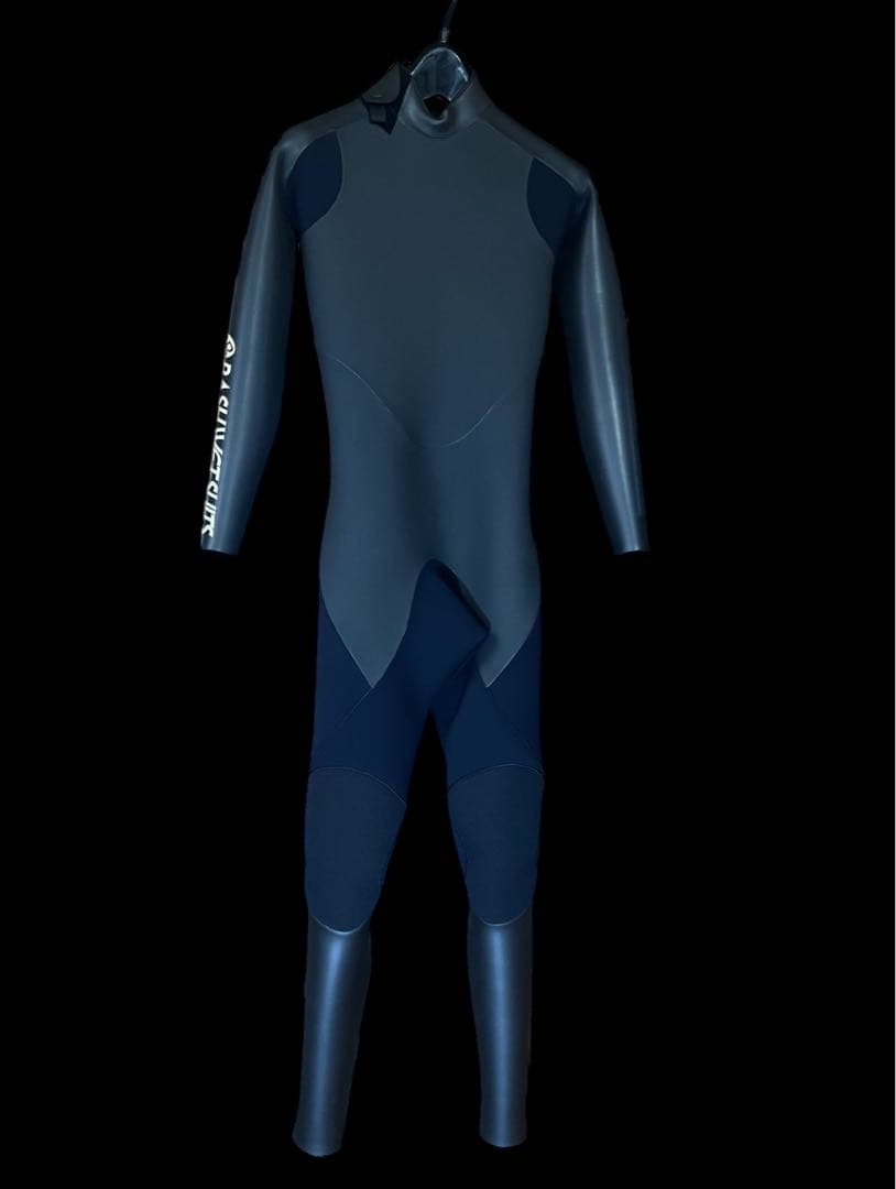 RASHの女性用ウェットスーツ　波乗りジャパンバックアップアップサポートメーカー