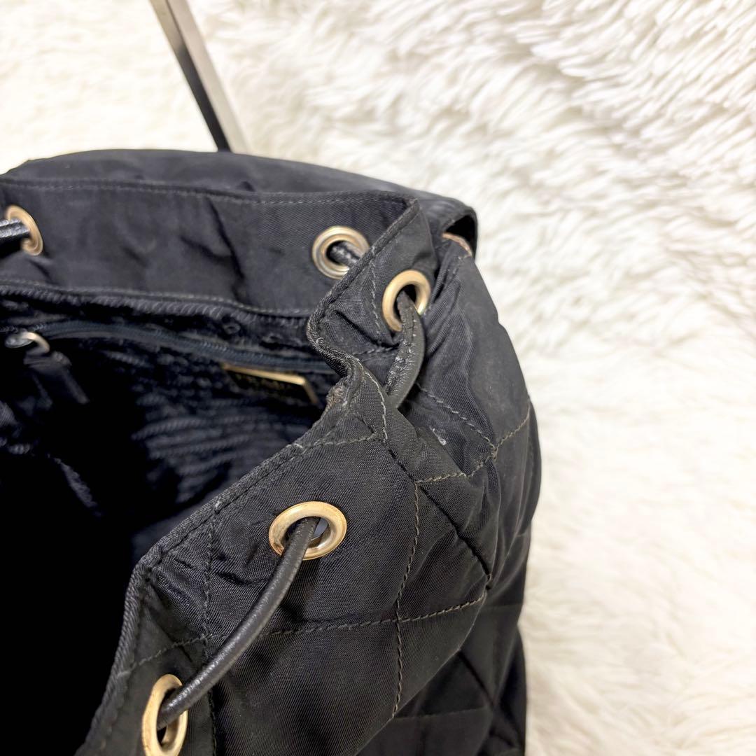 希少　PRADA キルティング　三角ロゴ　バックパック　ナイロン リュック