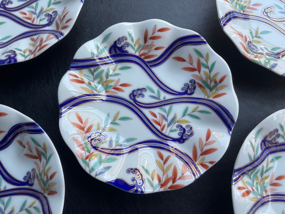 弥左エ門　大皿１枚　銘々皿５枚　弥左衛門