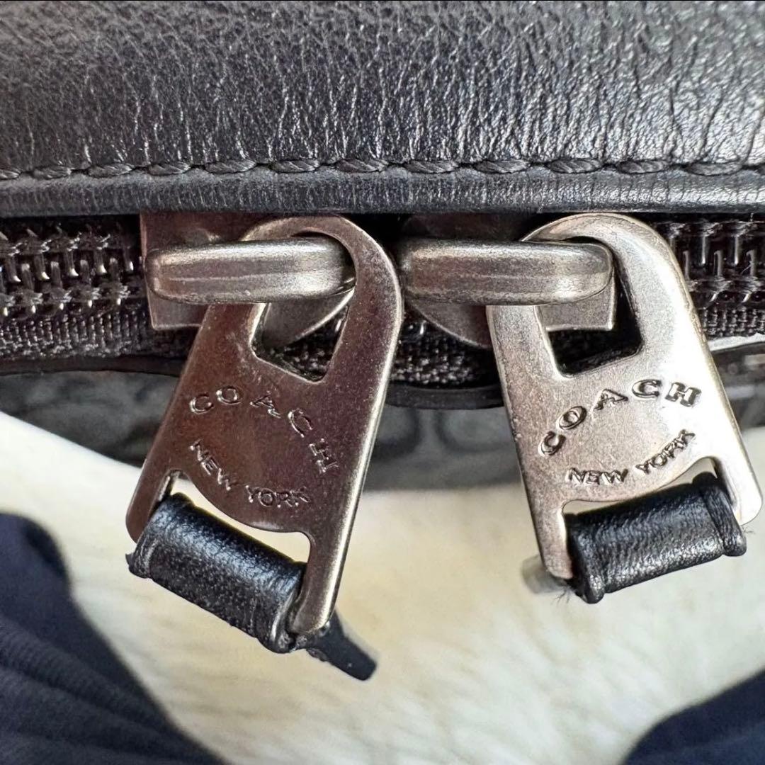 COACH ボディバッグ ショルダーバッグ グレー ロゴパターン