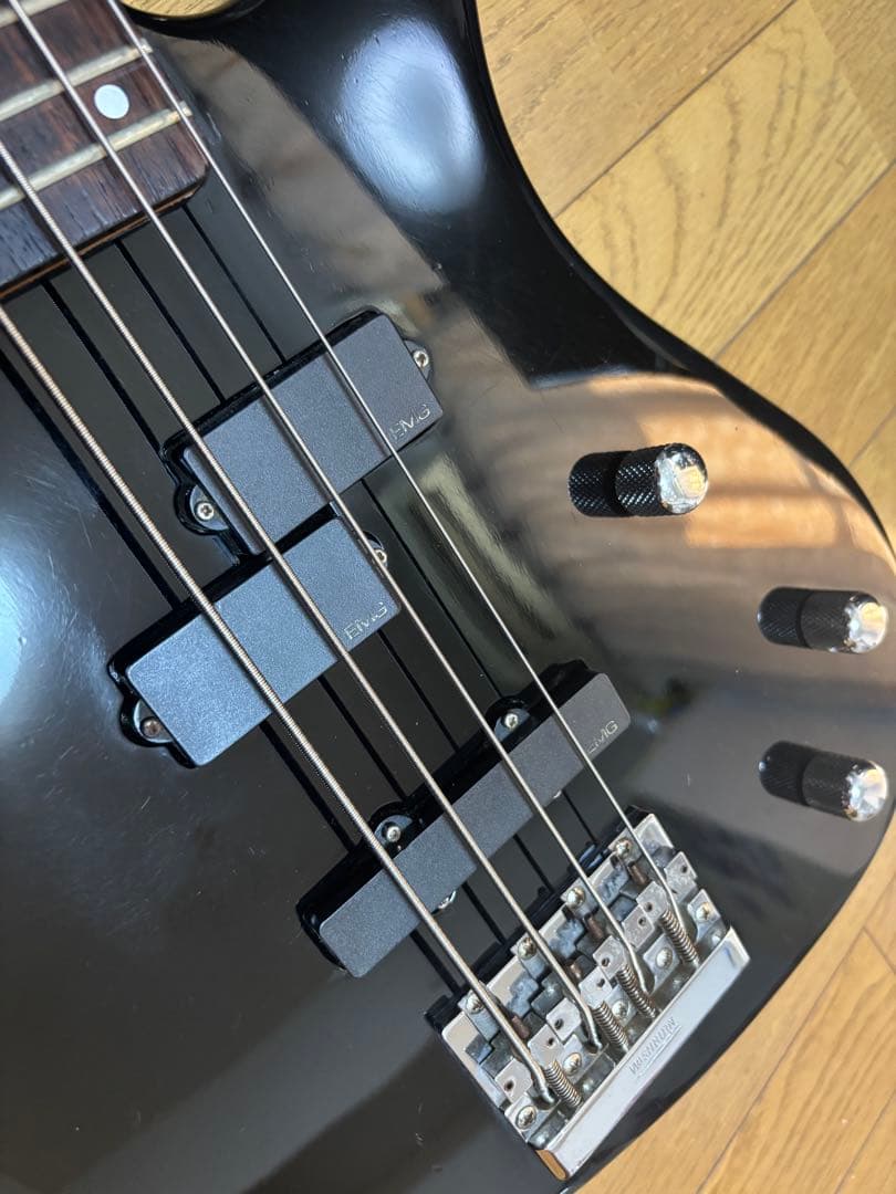 Washburn/エレキベース PAT BADGER シグネチャーモデルEMG