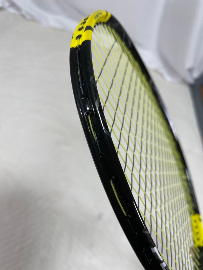 バドミントンラケット　ナノフレア1000PLAY 美品　4UG5