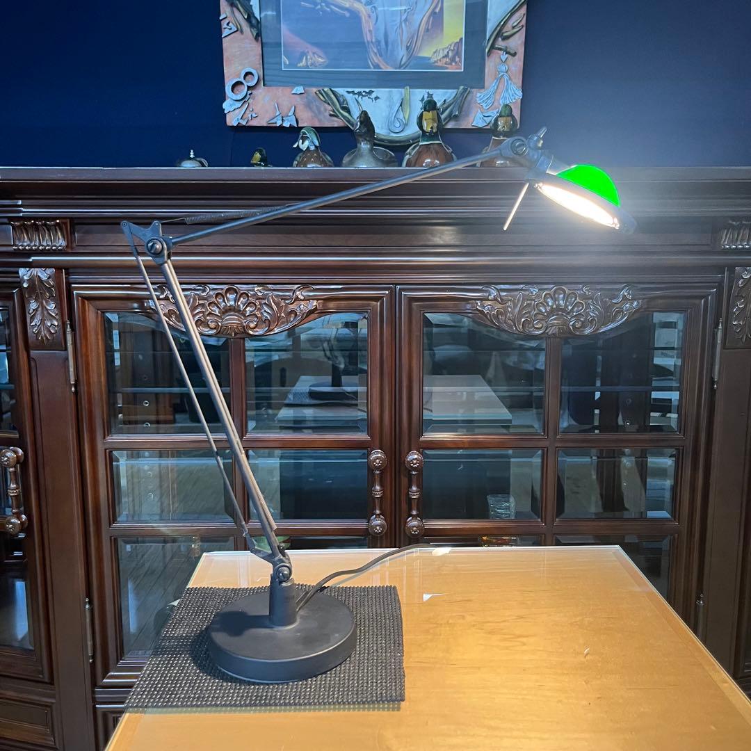 LUCEPLAN（ルーチェプラン）ベレニーチェ　デスクライト　一箇所ヒビあり