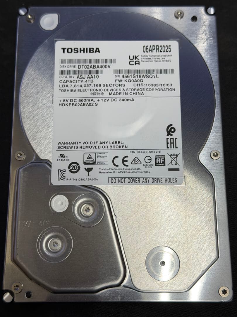 ほぼ新品TOSHIBA 4TB 3.5インチ　DT02ABA400V HDD