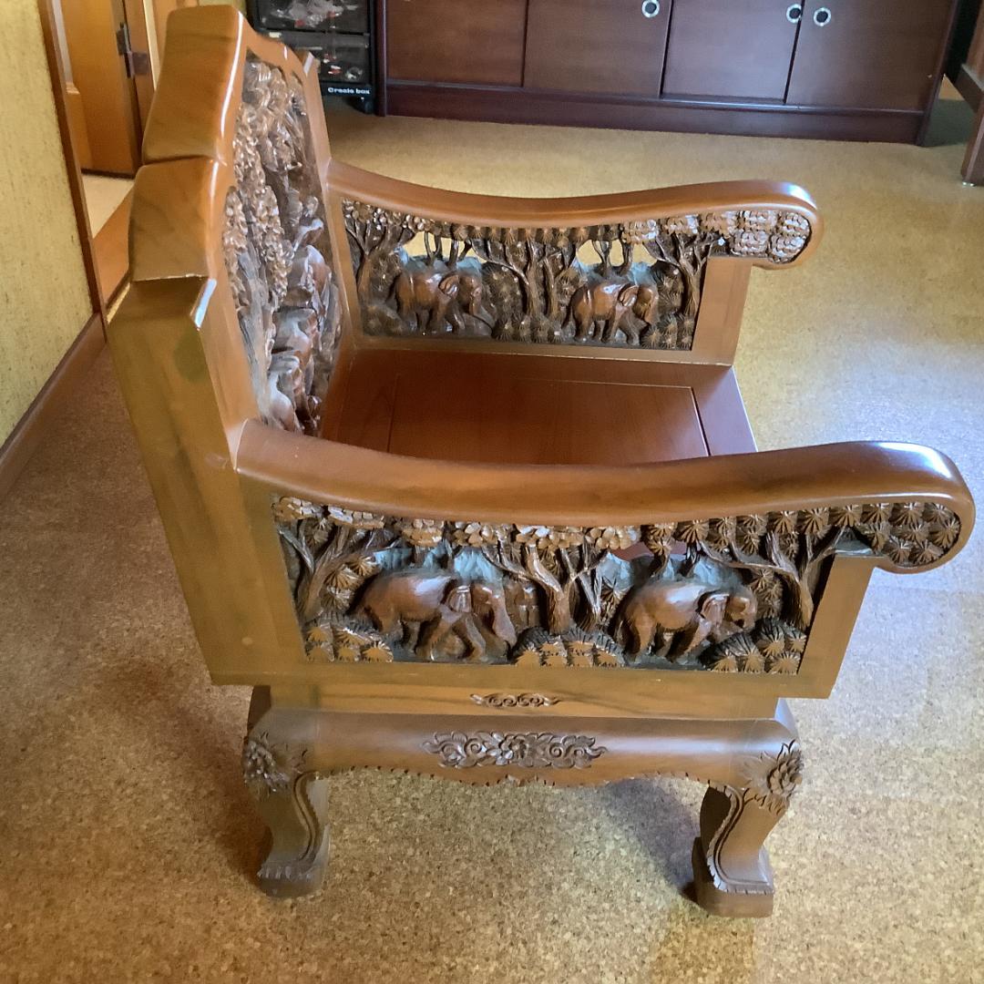 【重厚彫刻椅子】象の群れモチーフ　木製彫刻アームチェア 4脚セット 希少大型家具