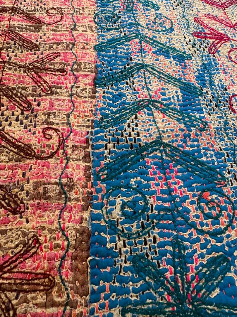 スザニ刺繍　ヴィンテージカンタキルト　セール中　インド　手仕事