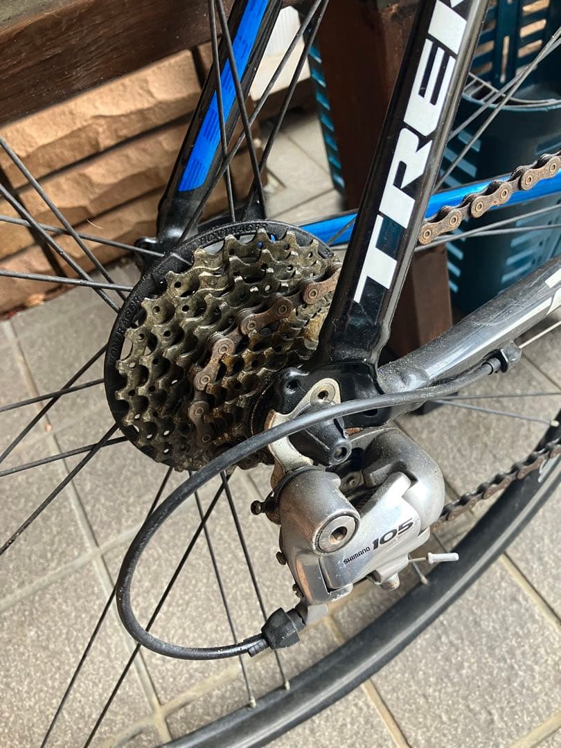 ロードバイクTrek2.1alfa