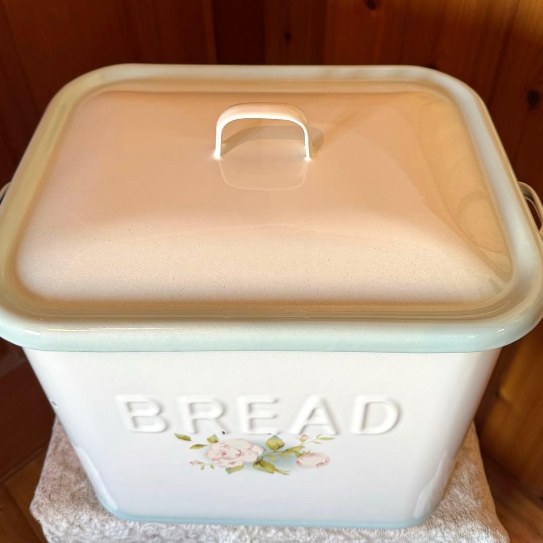 【希少レア‼️】イマン(imane) ポワージュブルー　BOX缶