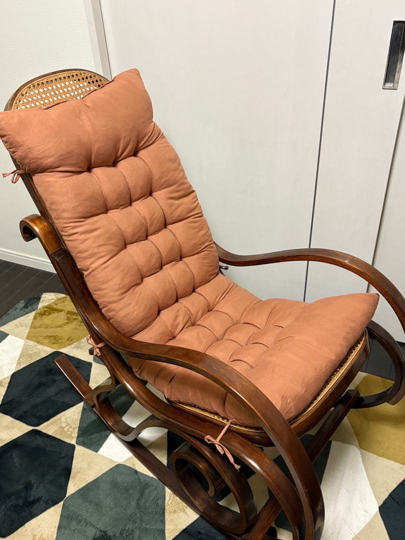 【クッション付き】木製ロッキングチェア ラタン