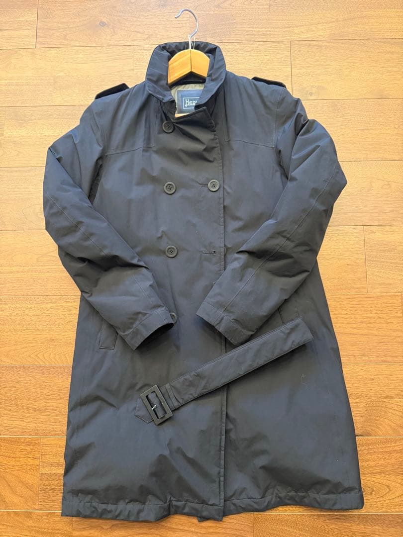 (サイズ44）HERNO ダウントレンチコート/Gore tex