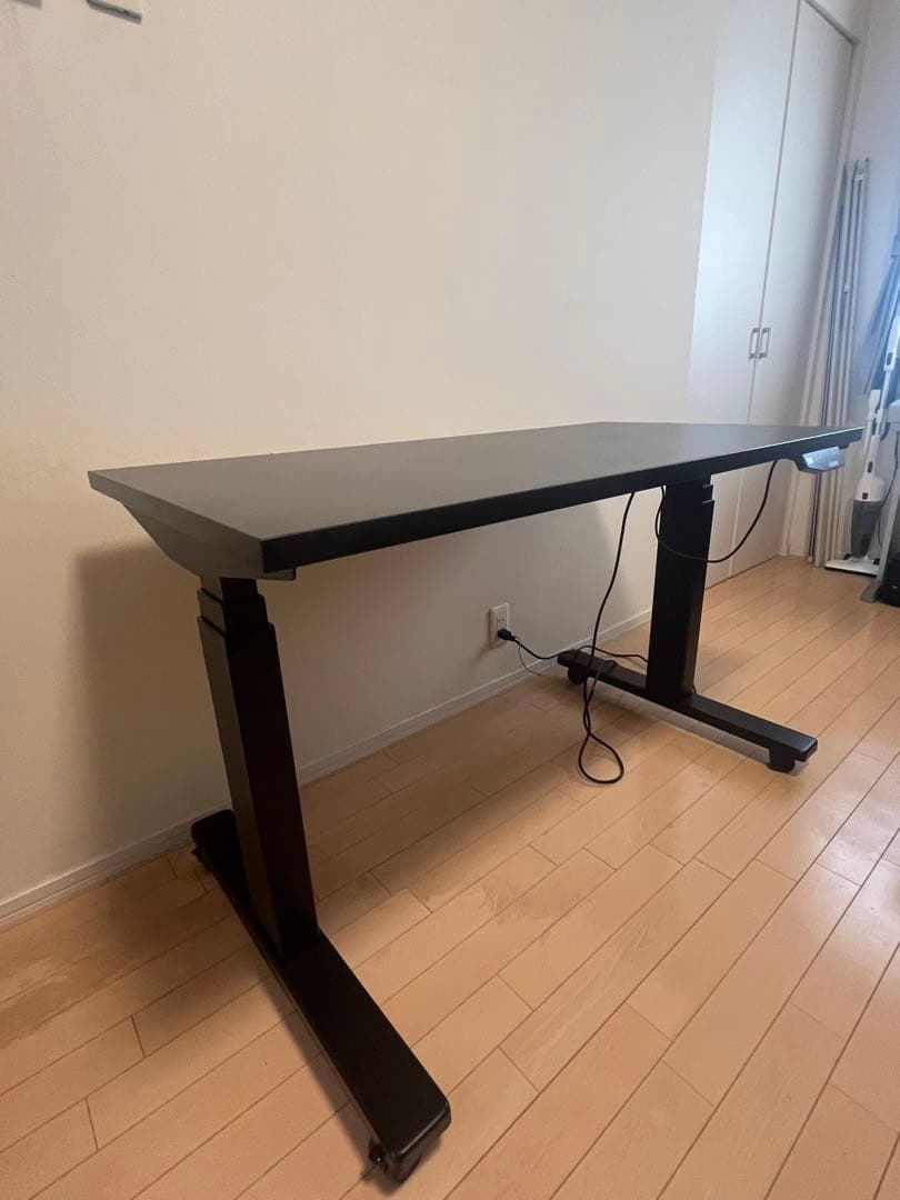 FLEXISPOT E3 電動式昇降デスク（ブラック／天板付き）