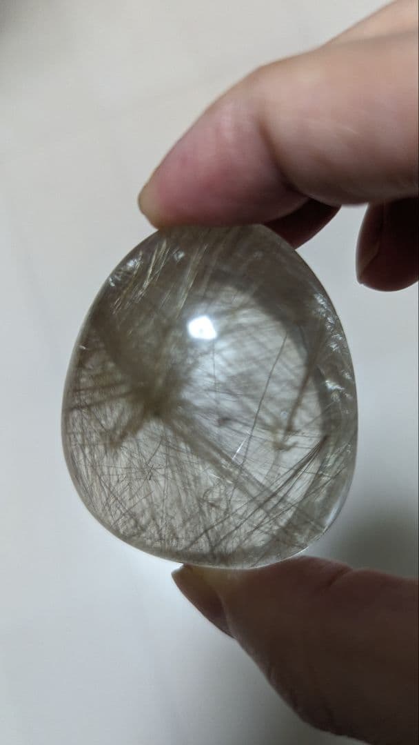 シルバールチル　卵型　針水晶