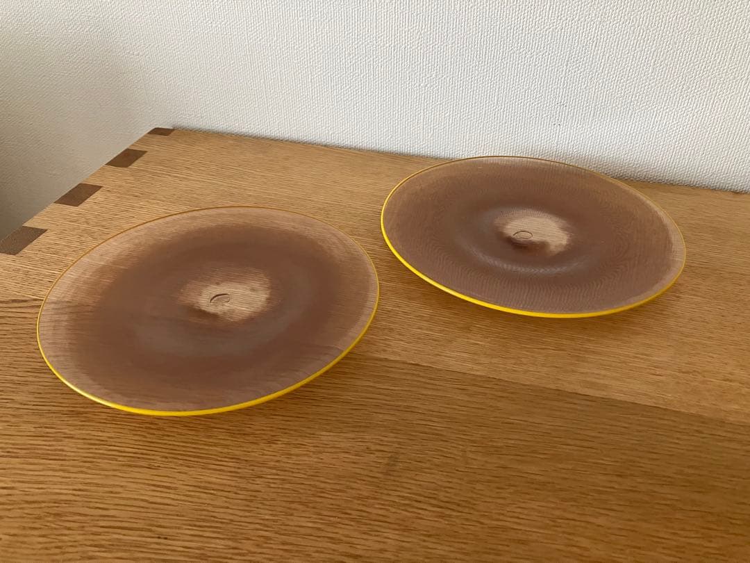 黒川登紀子さんのガラスのプレート 2枚セット