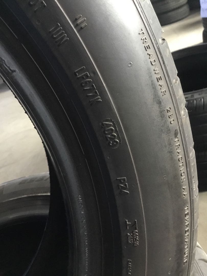 235/50R19 サマータイヤ トレッドウェア250