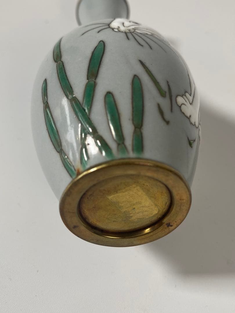 明治時代　七宝焼　うさぎ柄　盛り上げ七宝花瓶