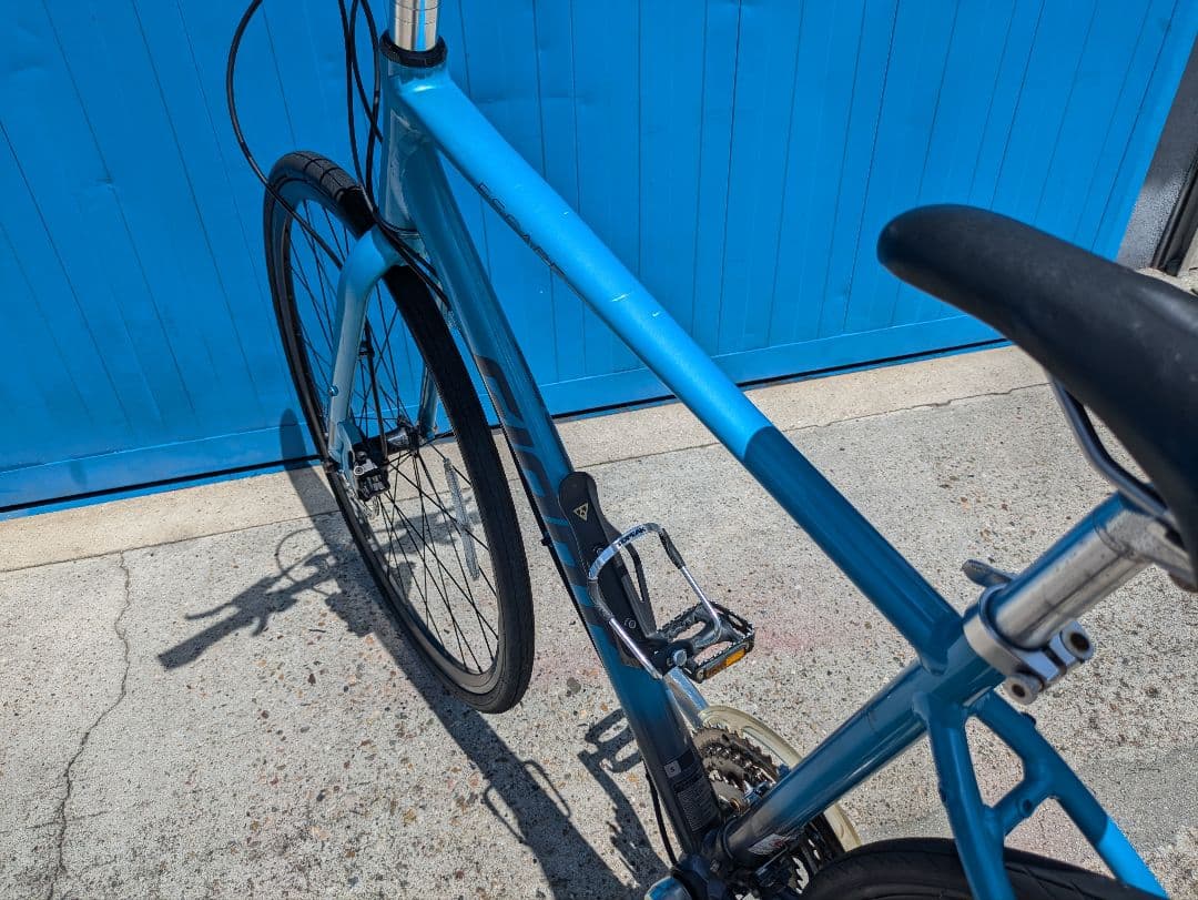 GIANT　ESCAPE 　DISC　クロスバイク　中古　自転車　名古屋配送無料