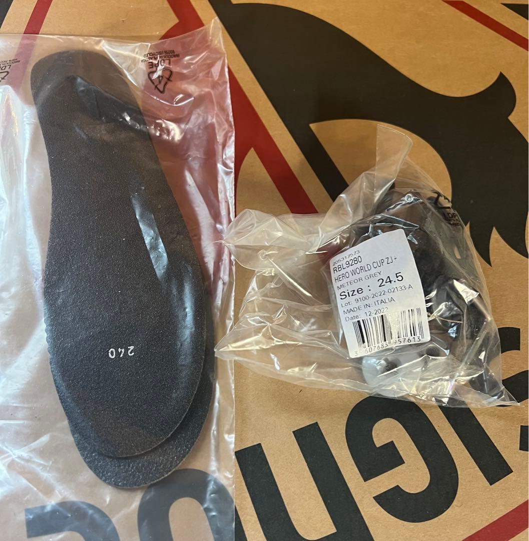 新品未使用　2023-24HERO WORLDCUP ZJ+ 24.5