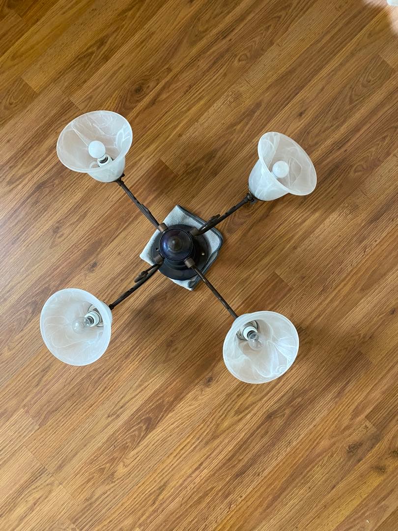 クラシックデザイン 4灯シーリングライト