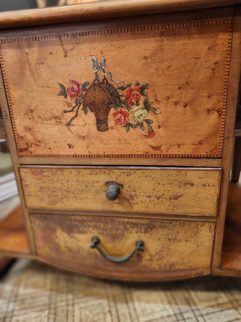 トールペイントとインレイ 古びた小机 座卓 サイドテーブル 棚 家具 引出し