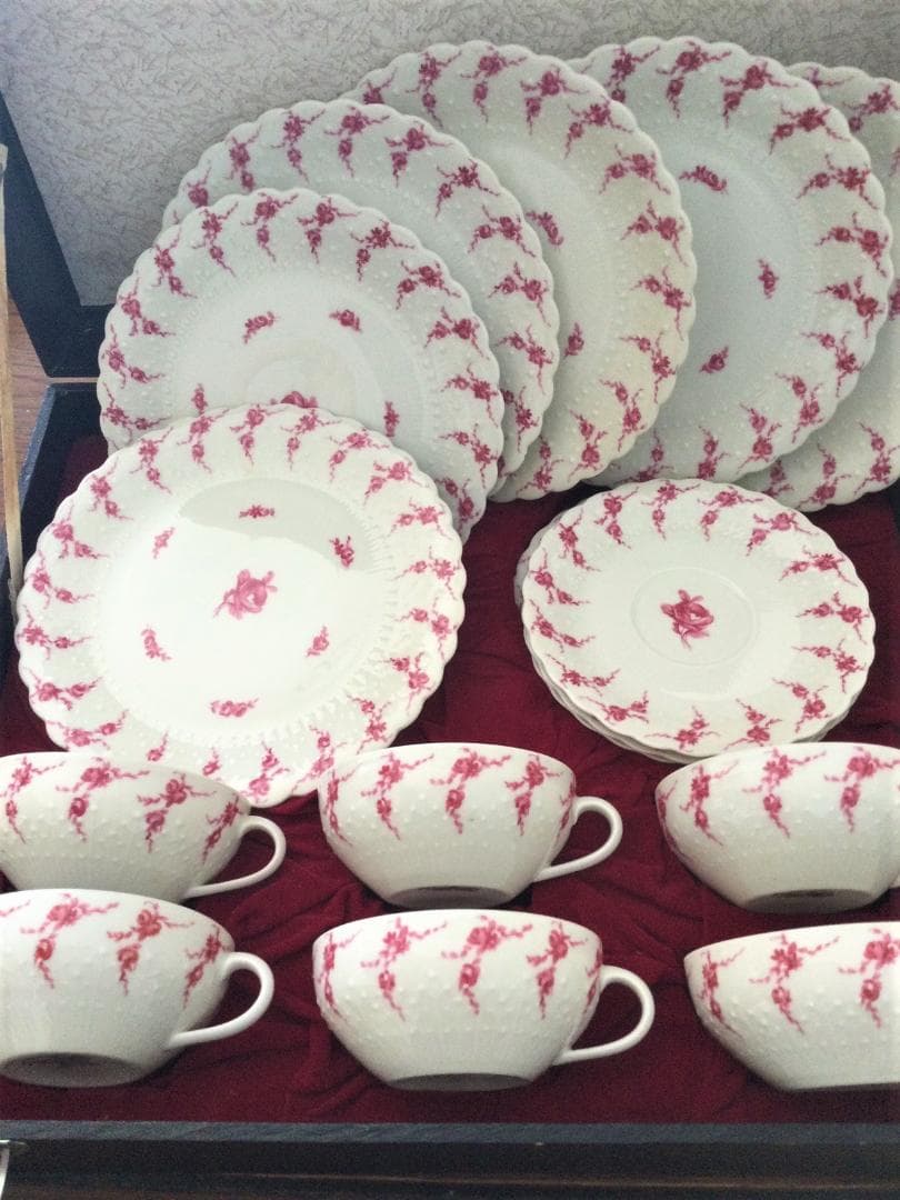 リモージュ　ケーキ皿6枚とティーセット6客