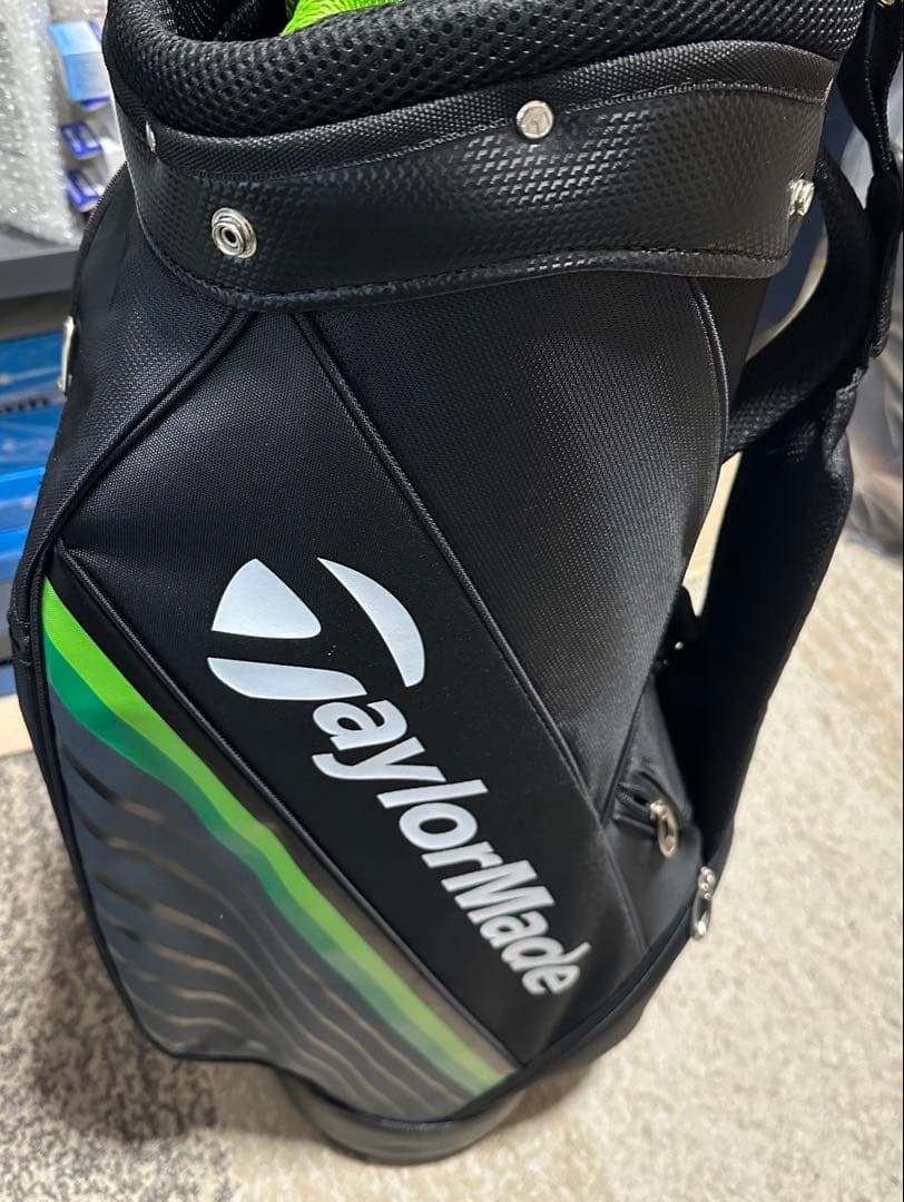 新品 テーラーメイド キャディバッグ 黒 ストライプ ゴルフ クラブ RBZ