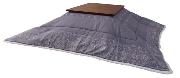 おしゃれ ふかふか かわいい 暖かい 正方形 こたつ布団 バンダナ柄