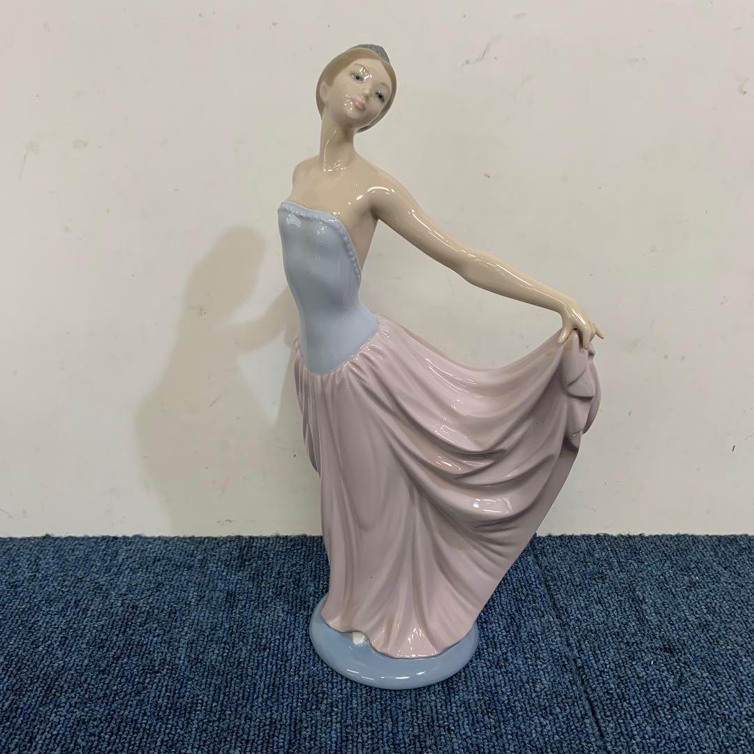 LLADRO リヤドロ フィギュリン 踊る少女