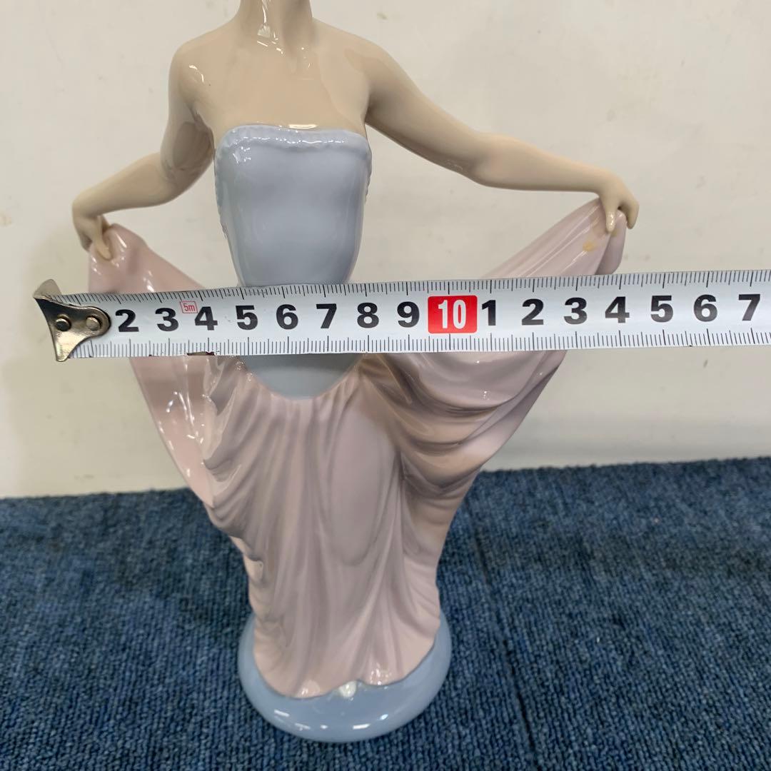 LLADRO リヤドロ フィギュリン 踊る少女