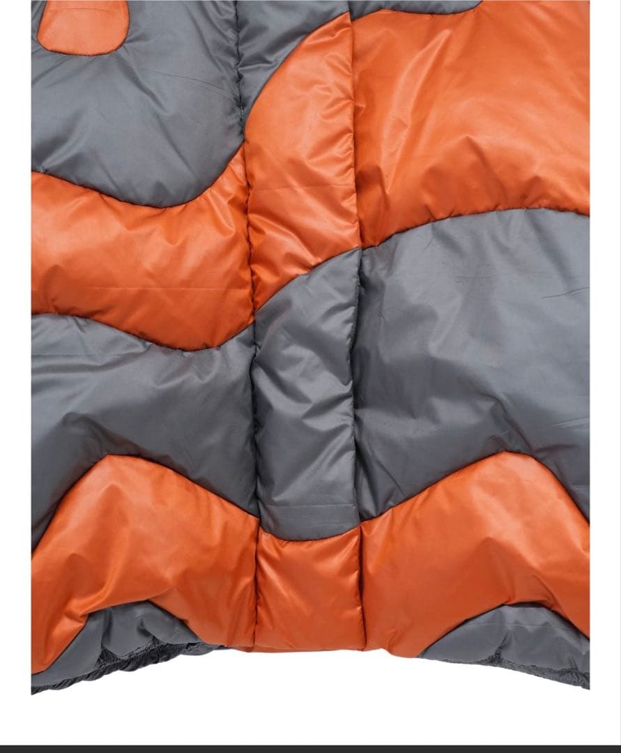uenui ウニュイ　ウェーブ バイカラー ダウンジャケット　アウター　オレンジ