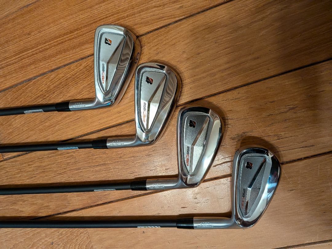 ブリジストン258CBPアイアン。トラヴィル105ｘシャフト。5〜8番アイアン。