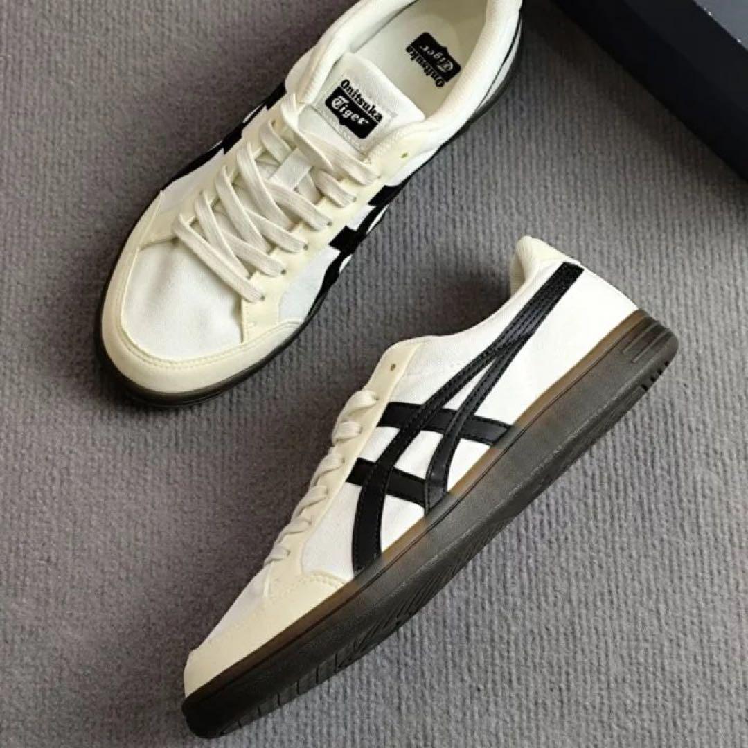 オニツカタイガー　白スニーカー　26.5