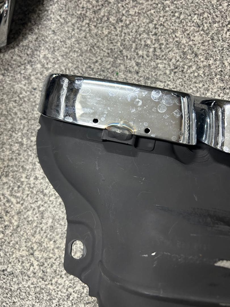 a*a様 メルセデスベンツ　AMG 純正マフラーカッター？