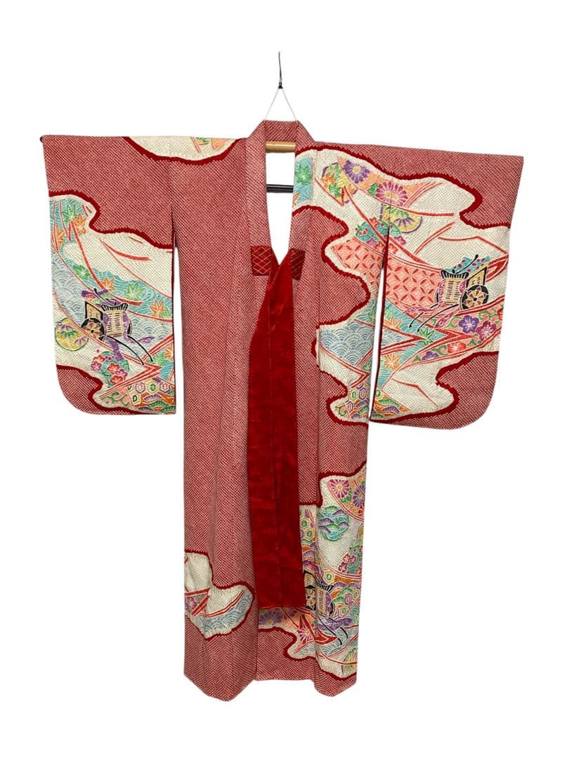 し*☆様 赤色 花柄刺繍 絞り　子供用着物　身丈140 0925