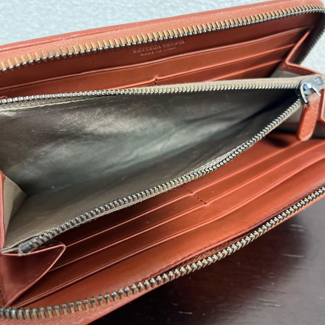 ボッテガヴェネタ　ラウンドジップ　長財布　ブラウン