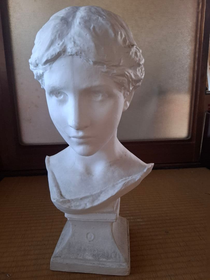 フレンチ胸像　デッサン　石膏像