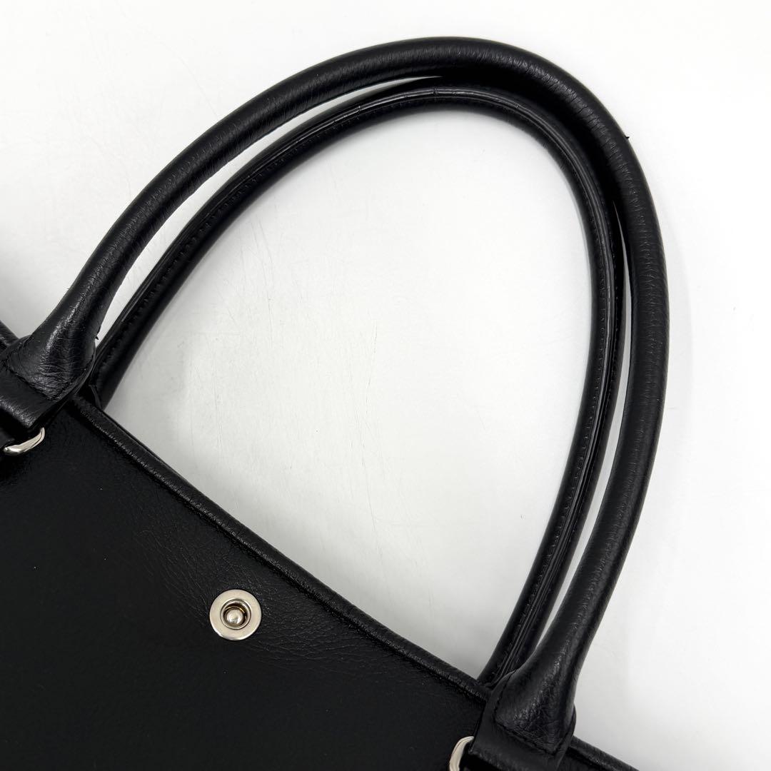 【美品】バーニーズニューヨーク トートバッグ シボ革 ビジネス A4 ブラック