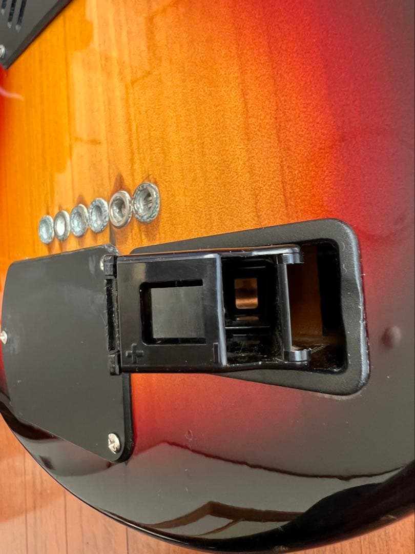 マリンライダー整備済コーラス付アンプ内蔵エレキギターミディアムスケール黒澤楽器