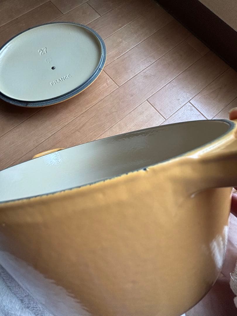 LE CREUSET 両手鍋 27cm オーバル 直接引取りの場合、お値引き可